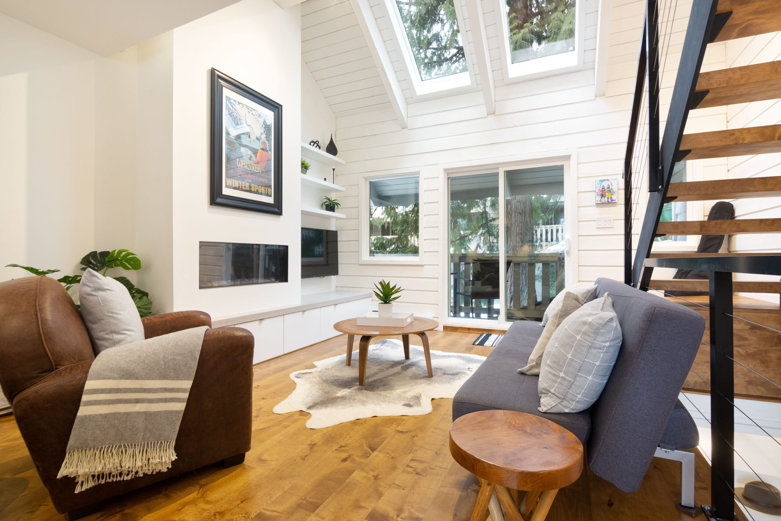 Hardwood Staining - Tantalus Floors